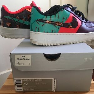 7.5Y / Nike Air Force 1 LV8